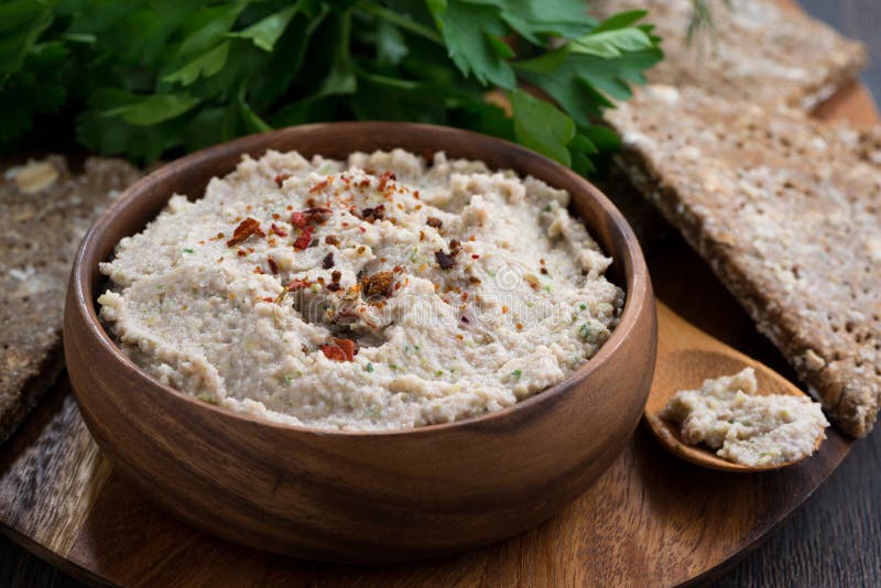 Pâté végétal délicieux avec des épices image libre de droits Pâté végétal délicieux avec des épices image libre de droits