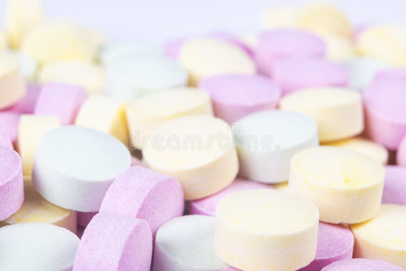Píldoras y drogas coloridas de la medicina en cierre para arriba Diferentes tipos de tabletas multicoloras Píldoras clasificadas fotografía de archivo Píldoras y drogas coloridas de la medicina en cierre para arriba Diferentes tipos de tabletas multicoloras Píldoras clasificadas fotografía de archivo