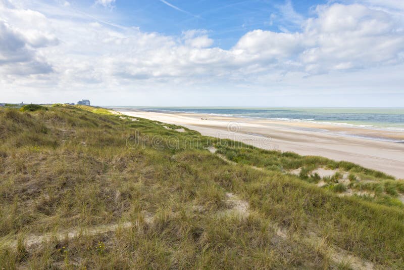 Północnego morza plaża Przy Blankenberge, Belgia zdjęcia stock Północnego morza plaża Przy Blankenberge, Belgia zdjęcia stock