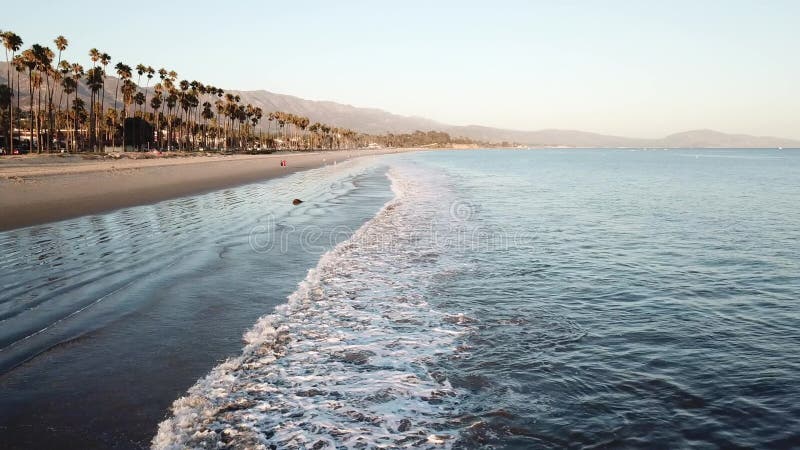 pôr do sol do drone de Santa Barbara California