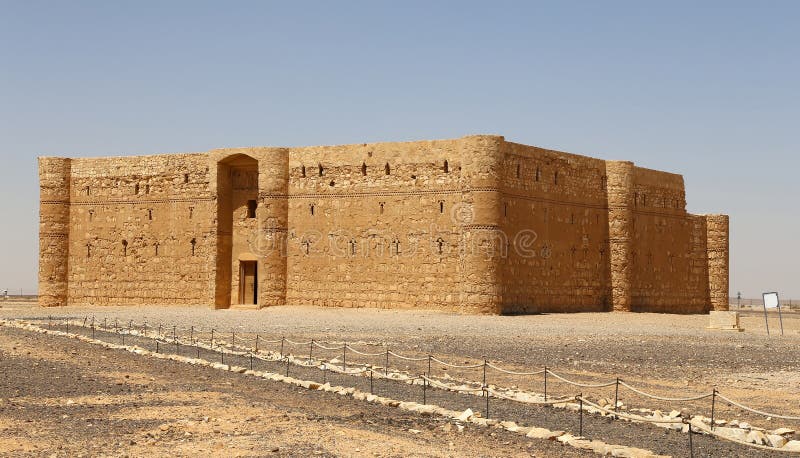 Qasr Kharana pustynny kasztel w wschodnim Jordania, (Kharanah lub Harrana) (100 km Amman) obraz royalty free