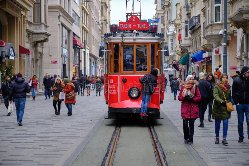 Quadrato di Taksim a Galata fotografia stock Quadrato di Taksim a Galata fotografia stock