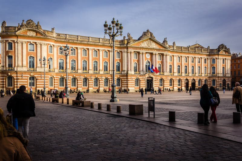 Quadrato e comune di Capitole toulouse france immagini stock libere da diritti