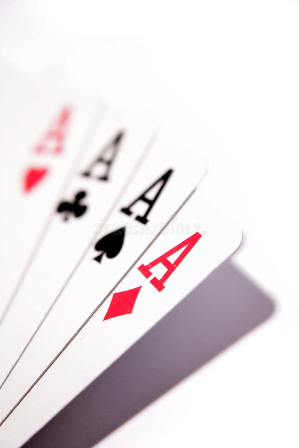 Cartões De Pôquer E-rei. Duas Cartas Rei De Espadas E ás De Coração. Mão  Louca Para Ganhar. Sorte No Jogo Do Blackjack. Imagem de Stock - Imagem de  cassino, vermelho: 248558729