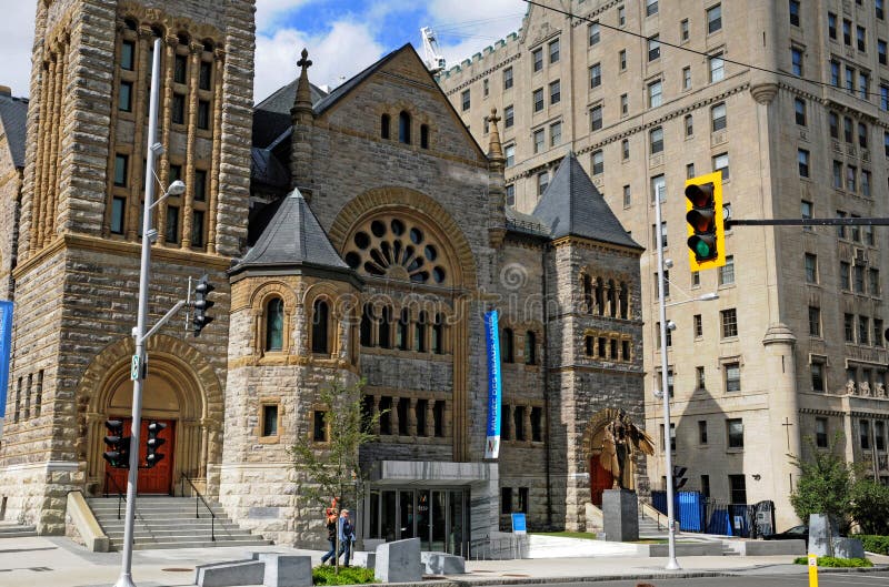 Quebec; Canada- june 25 2018 : Sherbrooke street in Montreal. Quebec; Canada- june 25 2018 : fine arts museum in the Sherbrooke street in Montreal stock photos Quebec; Canada- june 25 2018 : Sherbrooke street in Montreal. Quebec; Canada- june 25 2018 : fine arts museum in the Sherbrooke street in Montreal stock photos