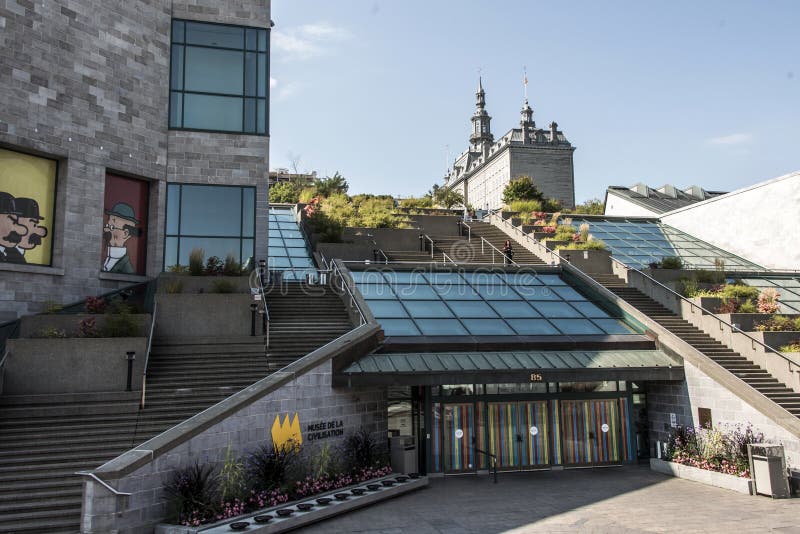 Quebec City Kanada 19 09 Ingång 2017 av det Musee de la Civilisation Historisk området av UNESCOvärldsarvet arkivfoto Quebec City Kanada 19 09 Ingång 2017 av det Musee de la Civilisation Historisk området av UNESCOvärldsarvet arkivfoto