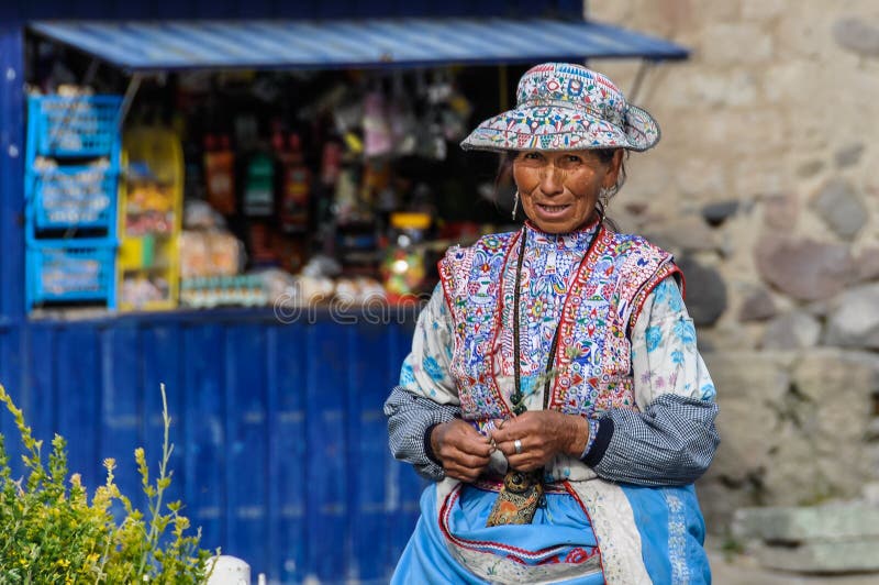 Quechua vrouw in de Colca-Canion, Peru stock afbeelding Quechua vrouw in de Colca-Canion, Peru stock afbeelding