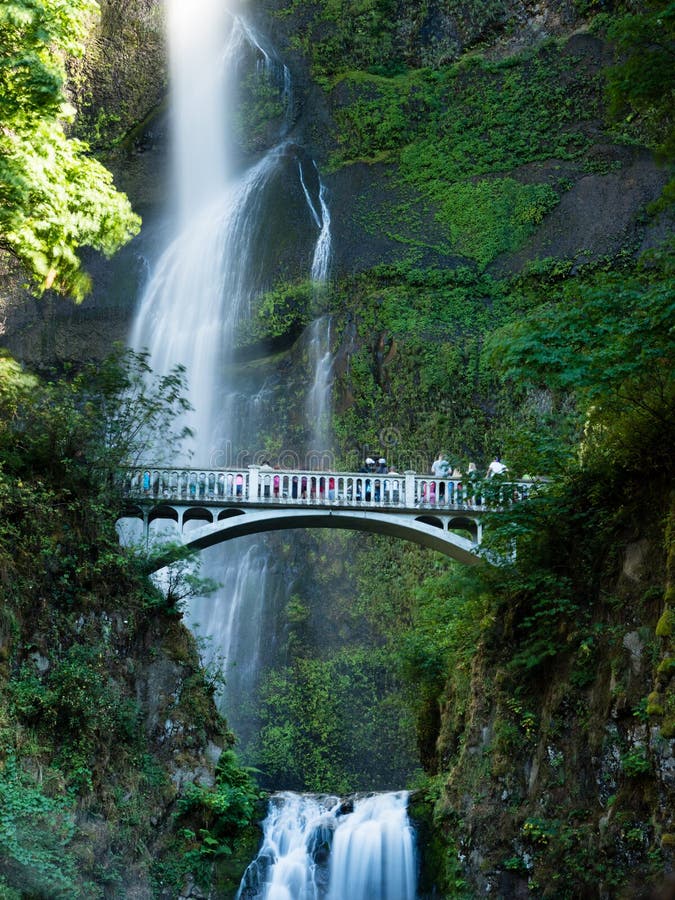 Quedas de Multnomah em Oregon, EUA fotos de stock Quedas de Multnomah em Oregon, EUA fotos de stock