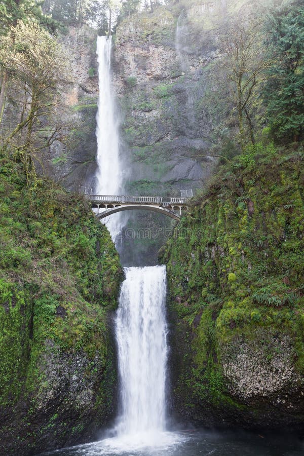 Quedas de Multnomah, Oregon imagem de stock Quedas de Multnomah, Oregon imagem de stock