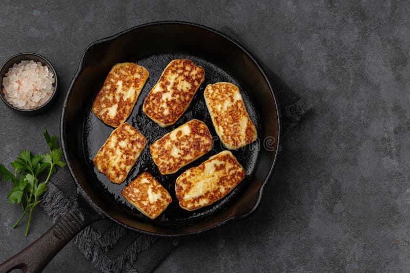 Queijo halloumi frito imagem de stock royalty free