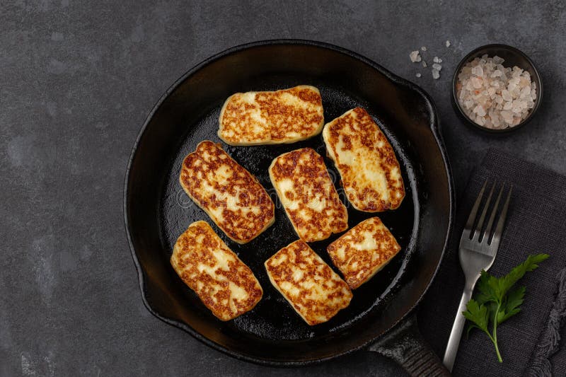 Queijo halloumi frito fotografia de stock royalty free