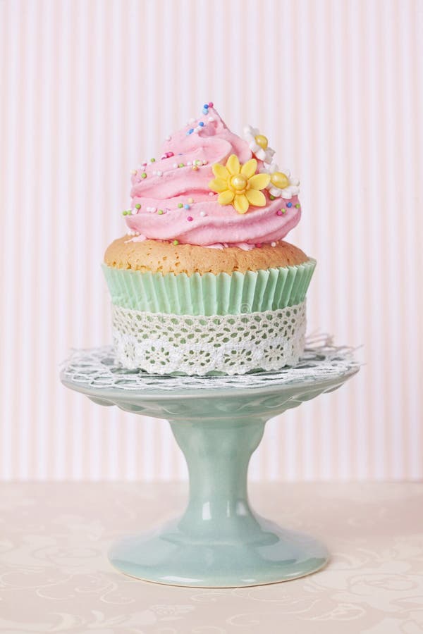Cupcake de primavera fotografia de stock
