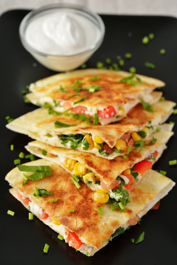 Quesadilla vegetariana fotografia stock. Immagine di messicano 49342014