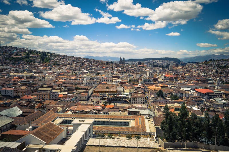 Quito 17 De Agosto De 2018 Vista Panorámica De Quito, Ecuador Foto