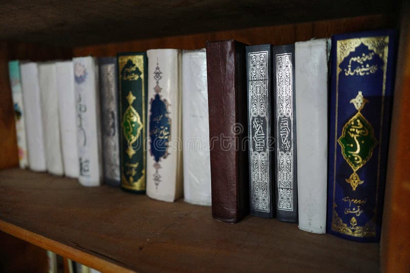 Quran editorial stock photo. Image of arab, quran, ayat 122614028