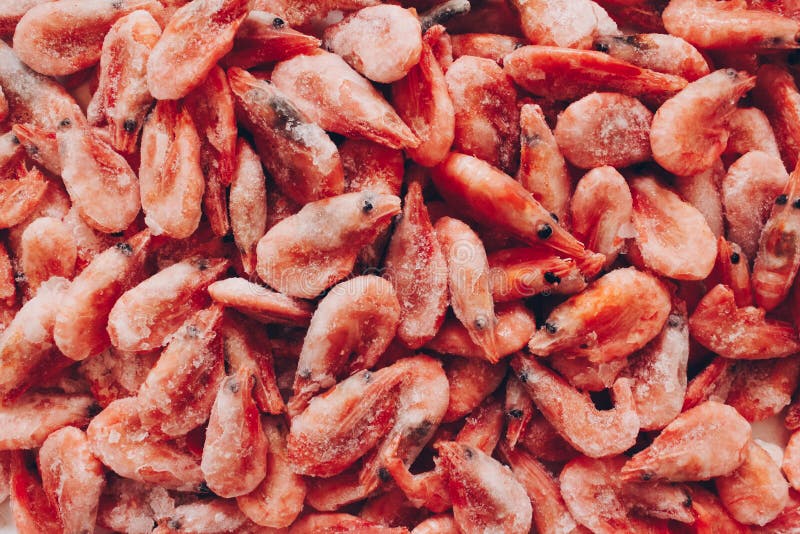 Raw Shrimp Background Pile Of Frozen Shrimps On White Background Close Up Of Frozen Shrimps Shrimp And Ice Fotografering For Bildbyraer Bild Av Appetisers Cooked