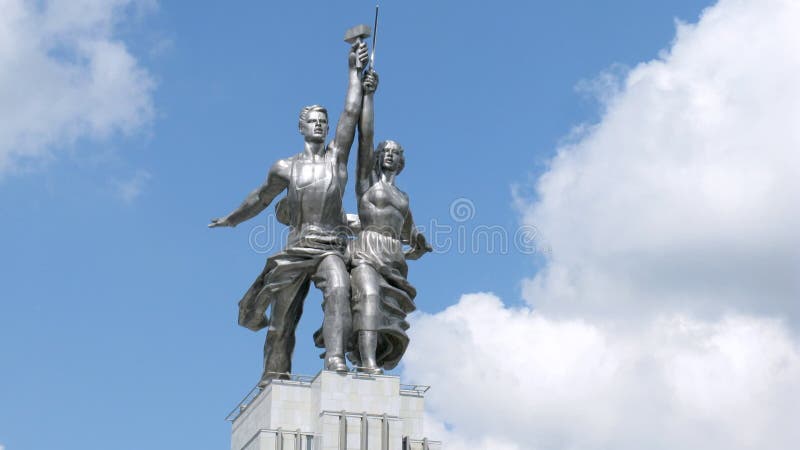 Rabochiy i kolkhoznitsa πλευρά του μνημείου απόθεμα βίντεο
