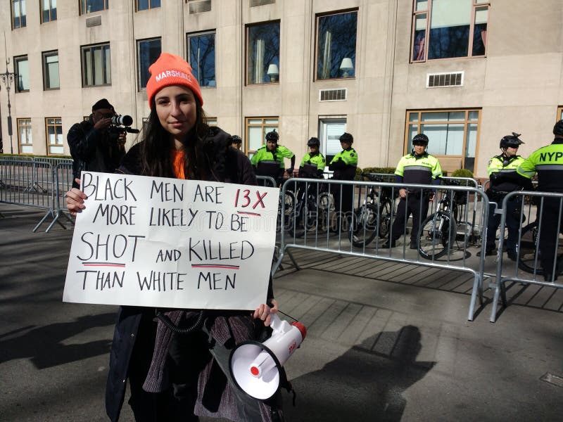 Racisme et violence armée, mars pendant nos vies, contrôle des armes, NYC, NY, Etats-Unis photographie stock Racisme et violence armée, mars pendant nos vies, contrôle des armes, NYC, NY, Etats-Unis photographie stock