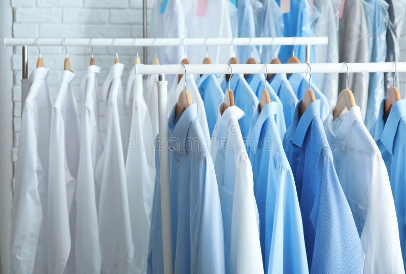 https://thumbs.dreamstime.com/b/rack-clean-clothes-hangers-dry-cleaning-indoors-rack-clean-clothes-hangers-dry-cleaning-114593532.jpg