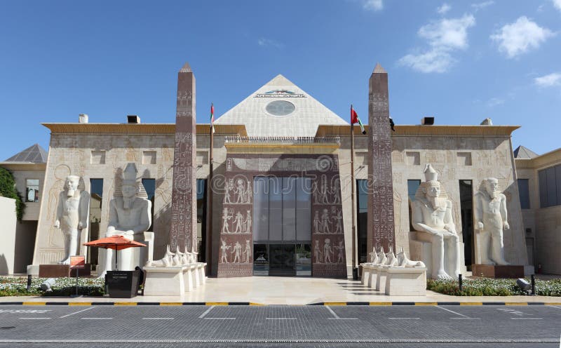 Egyptian Themed WAFI Mall in Dubai Stock Photo - Image of carvings ...