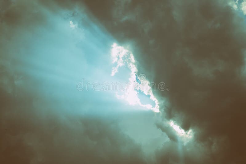 Raincloud w niebie styl retro obraz royalty free Raincloud w niebie styl retro obraz royalty free