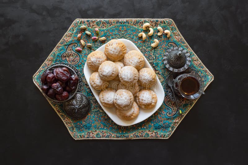 ramadan mubarak biscuits