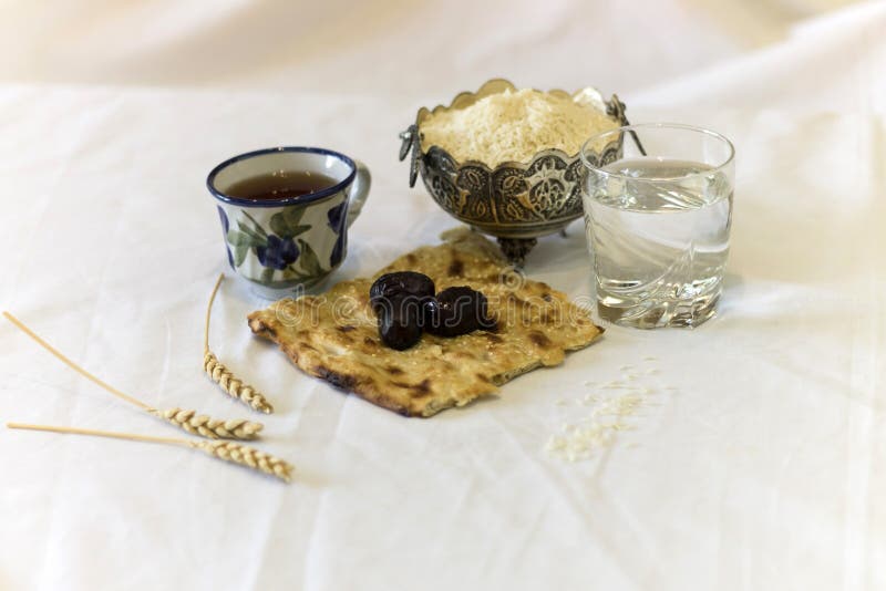 Ramadan Iftar-snelle onderbreking stock afbeelding Ramadan Iftar-snelle onderbreking stock afbeelding