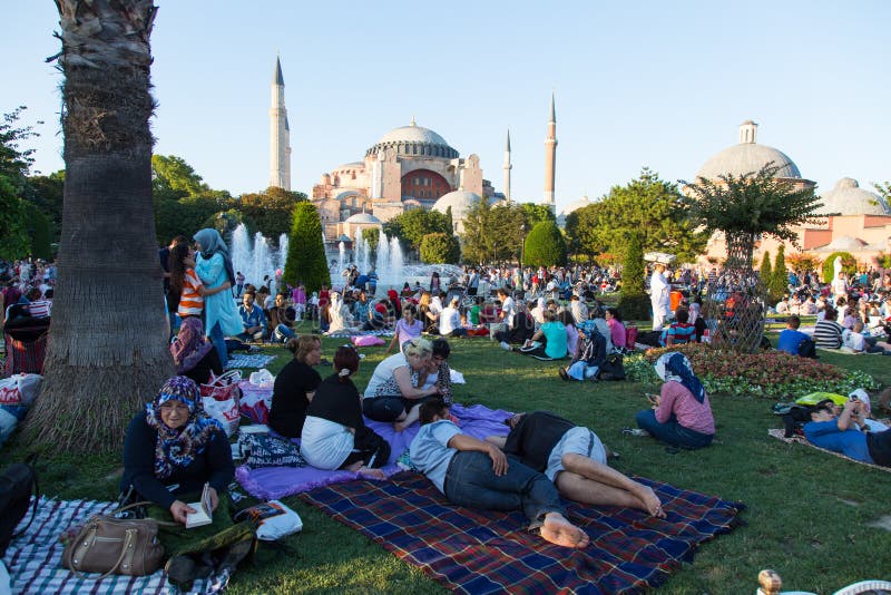Ramadan in Istanbul editorial photography. Image of fast 42398822