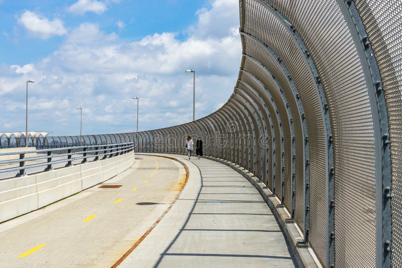 rampa-a-st-george-ferry-terminal-staten-island-foto-de-archivo-imagen