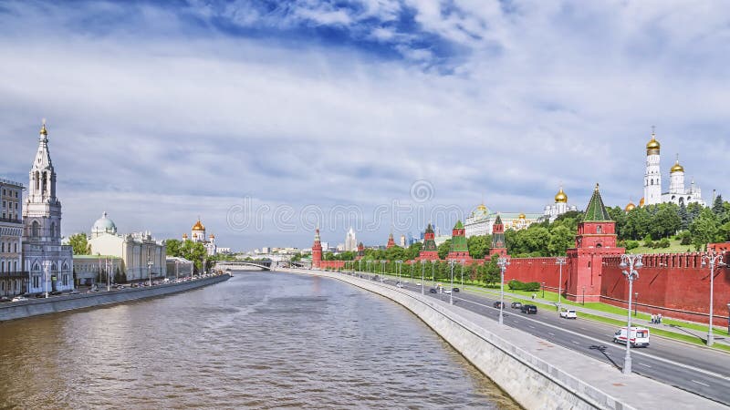 Ranku widok Kremlowski bulwar w Moskwa obrazy royalty free Ranku widok Kremlowski bulwar w Moskwa obrazy royalty free