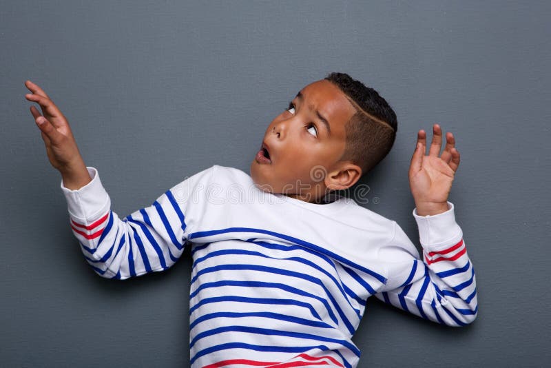 Menino assustado fotografia de stock