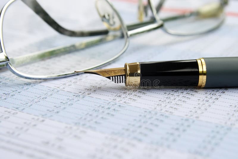 Rapporto finanziario immagine stock Rapporto finanziario immagine stock