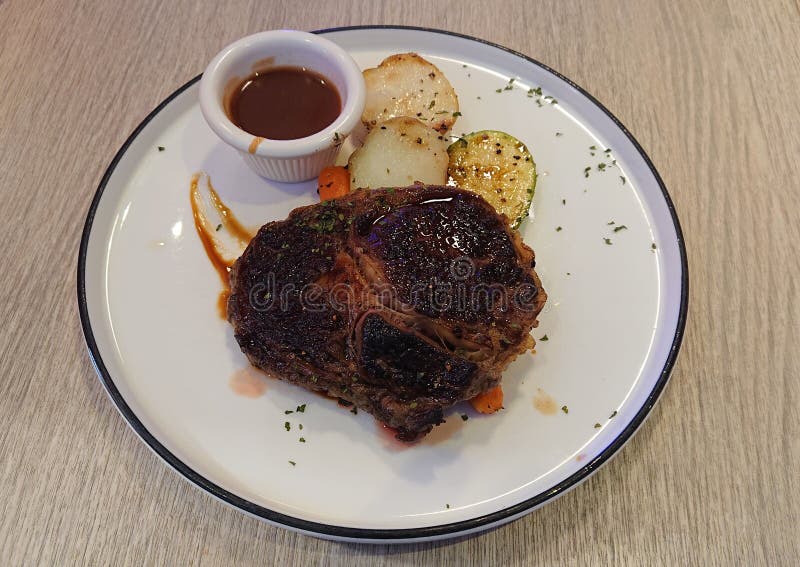 Rare Medium Beef Tenderloin Steak Stock Image Image of deep, potato