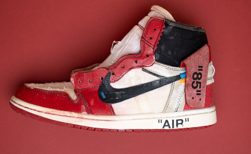 Departamento Lavar ventanas Magnético Red Air Jordan 1 Off White from Nike. the Ten Air Jordan 1 on Red  Background. Editorial Stock Photo - Image of leather, footwear: 257596933