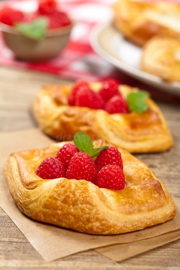 Raspberry pastries