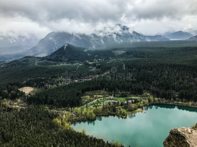 Rattlesnake ridge stock photo. Image of ridge, lake, high 91525790