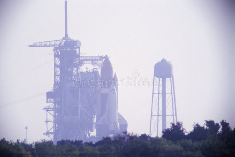Raumfähre-Entdeckung auf der Abschussrampe, Kennedy Space Center, Cape Canaveral, FL