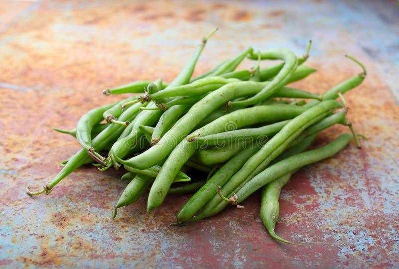 Raw green string beans stock image. Image of agriculture 101961599
