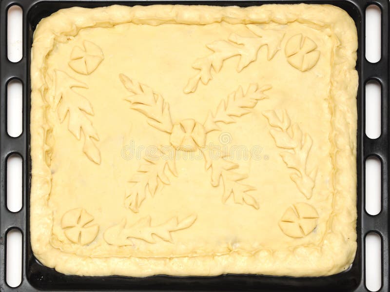 Raw pie dough crust