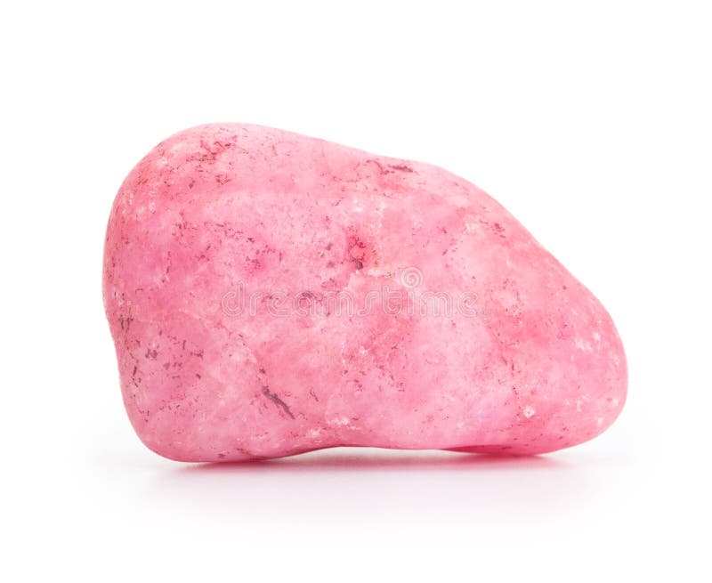 Syrové rose quartz kámen izolovaných na bílém s přírodní stíny.