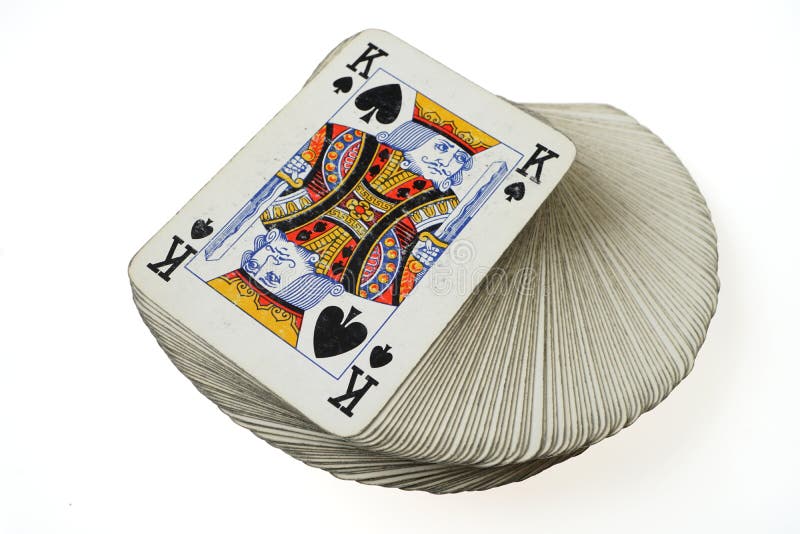 Re delle vanghe alla cima della piattaforma di carta da gioco immagine stock Re delle vanghe alla cima della piattaforma di carta da gioco immagine stock