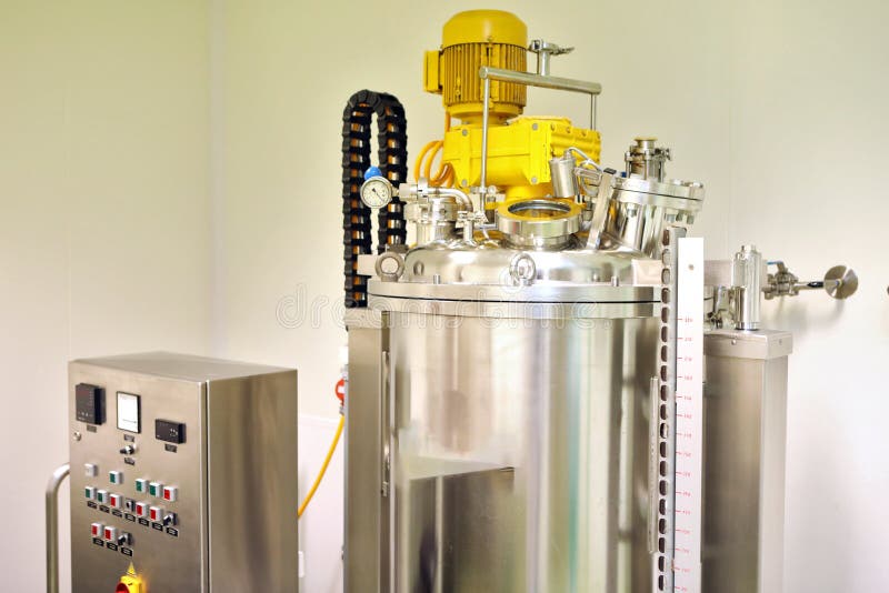 Reactors of Suspensions and Solutions. Manufacture of Pharmaceutical