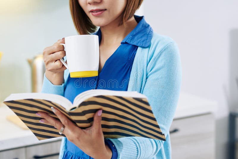 Reading Woman Drinking Coffee Stock Image Image Of Literature People 196101515