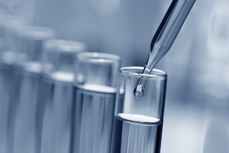 Reageerbuizen in het Laboratorium van het Onderzoek van de Wetenschap stock foto Reageerbuizen in het Laboratorium van het Onderzoek van de Wetenschap stock foto