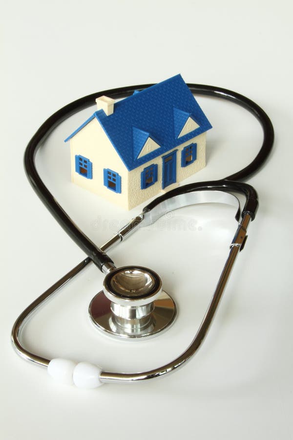Obraz domov s stetoskop, ktorý prezentuje zdravie bytovú situáciu.