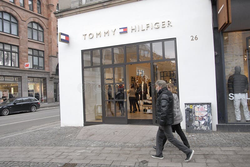 Discreet instinct Induce REBUILT TOMMY HILFIGER STORE Editorial Stock Image - Image of renovation,  store: 67715659