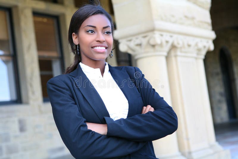 Recht afrikanischer Hochschulstudent stockfotos Recht afrikanischer Hochschulstudent stockfotos