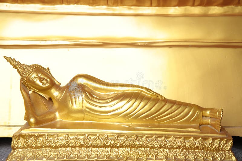 Reclining Buddha image