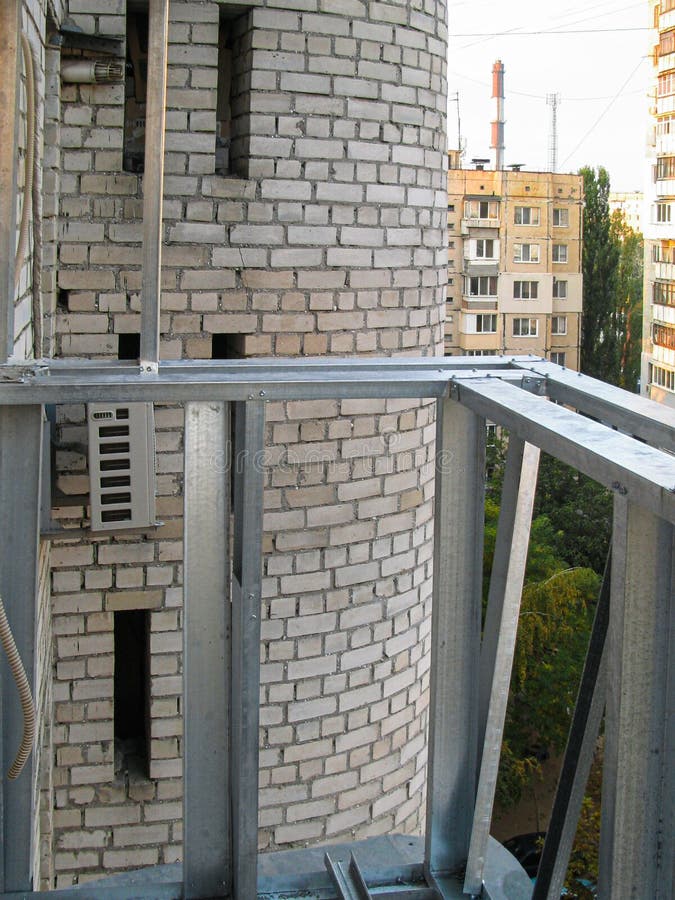Reconstruction of a Balcony in a MultiStorey Residential Building