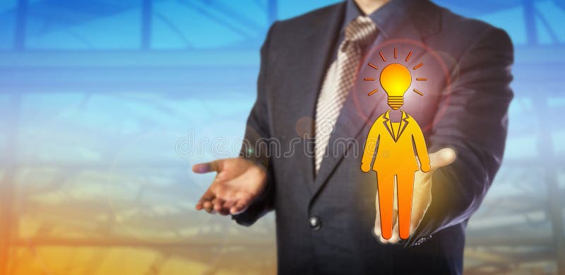 Recruta que apresenta o empregado do sexo feminino brilhante imagem de stock royalty free Recruta que apresenta o empregado do sexo feminino brilhante imagem de stock royalty free